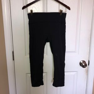 Excellent Lululemon Align crops